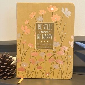 Be Still and Be Happy 365 devotions for women